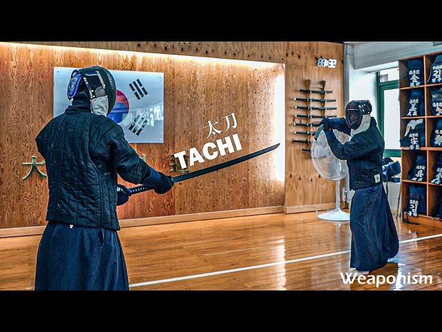 TACHI ''太刀'' VS KATANA