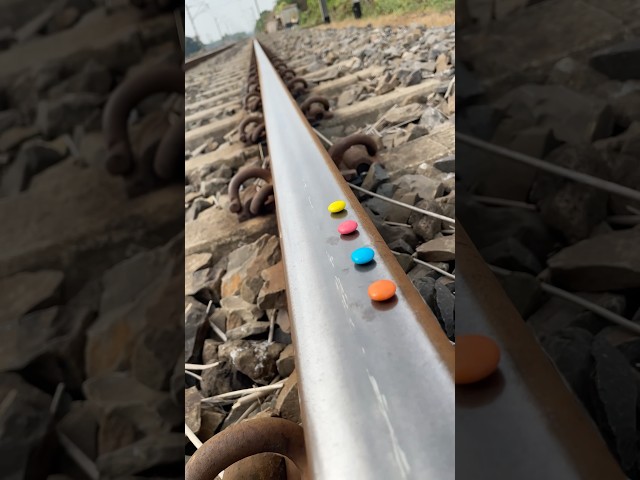 Train vs colour gems chocolate 😍 #shorts #train #gems #colors #chocolate