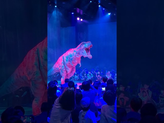 This New Dinosaur Safari show Looks Fantastic!