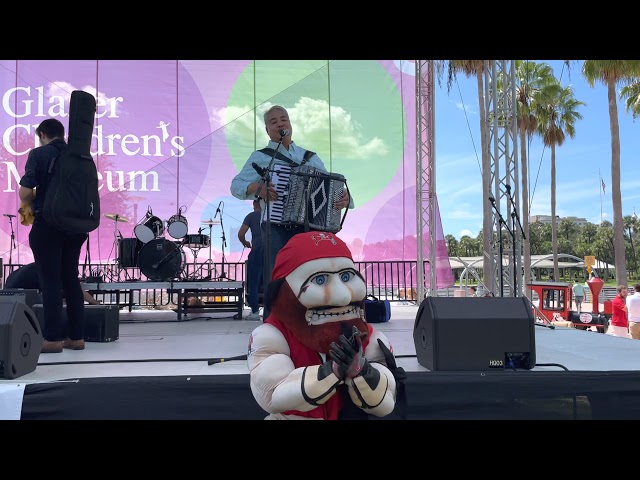 Joey deVilla plays accordion at the Glazer Children’s Museum Birthday Bash (September 25, 2021)