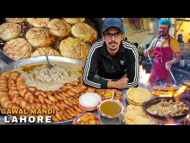 75 YEARS OLD LAHORI NASHTA, Butter Chicken Karahi - Pakistani Street Food in Lahore ft realme