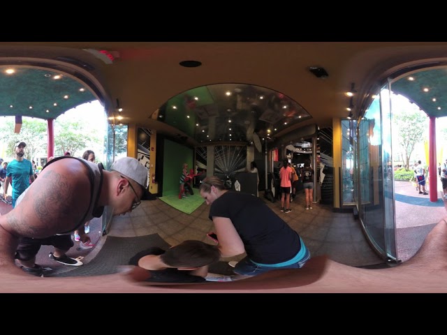 Dilly Meets Spiderman (360 view)