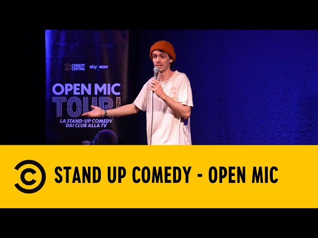 Stare con una ragazza tedesca - Simone Porcedda - Open Mic Tour - Stagione 2 - Cagliari