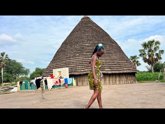 Inside This Big Village 🛖 Hut in South Sudan 🇸🇸 #shortvideo #africancountry #africanlife