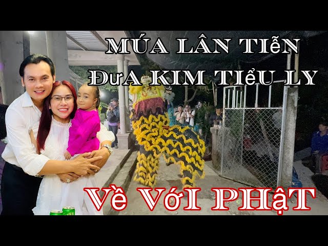 trực tiếp! Múa lân đưa tiễn " Cô Bé Tí Hon " về với phật