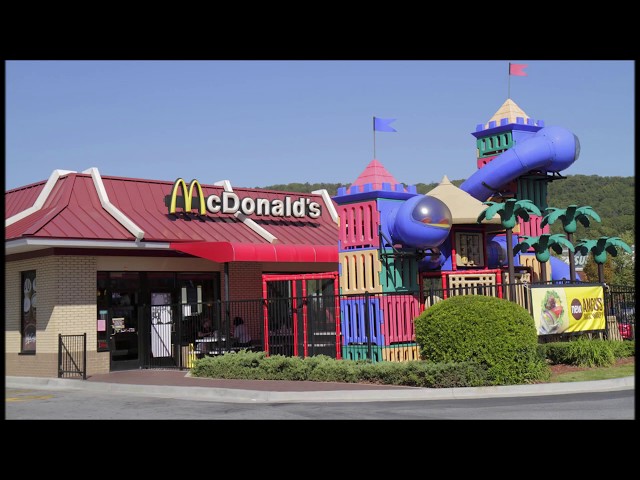 40 Photos Of McDonald’s From The ’80s And ’90s | To Show How Things Have Changed