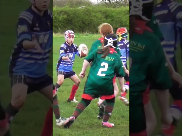 Lightning-fast team player scores jaw-dropping try 👏 🏆