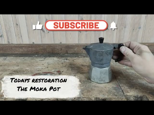 Restoring Old corroded aluminum Coffee Maker: The Moka Pot. 🙂👍 #WorkbenchRestorations #shorts