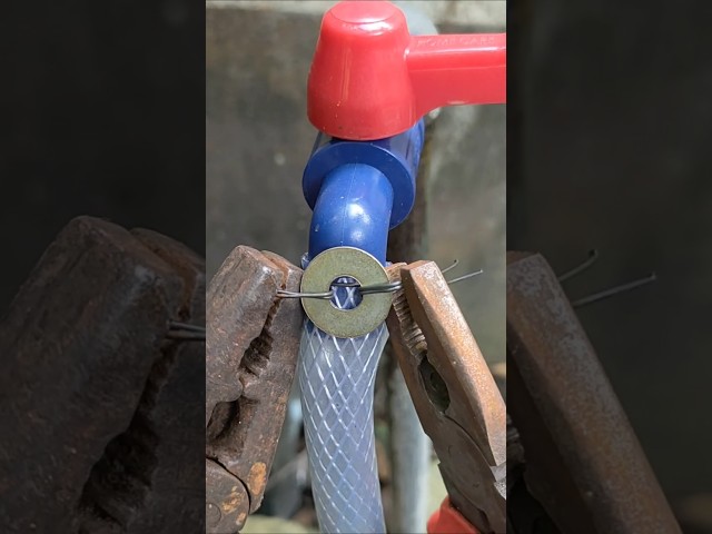 Securing a hose to the tap with wire and ring! #diy #lifehacks #tips