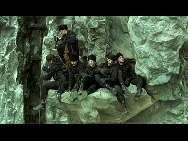 Lakshya Movie 1000 Feet Mountain Expedition | Best Fight Scene #lakshya #hrithikroshan #bollywood