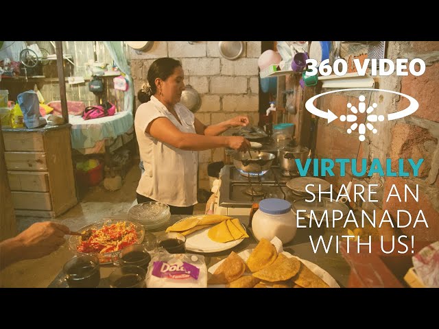 Share an empanada with this family from Ecuador | 360 video