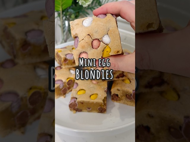 Cadbury’s mini egg blondies 😍 #recipe