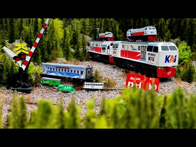 Menemukan Kereta Api Indonesia, KRL Commuterline, Lokomotif cc300, Palang Pintu Perlintasan KAI #01