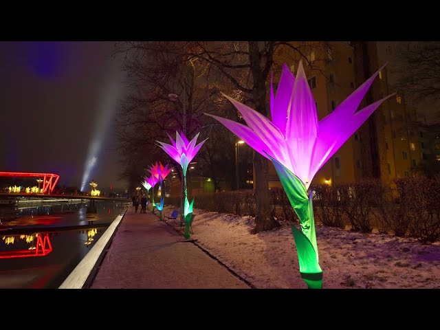 "Path of light", light art outside in the city center Turku, Finland. Filmed 6 December 2022. 4K HDR