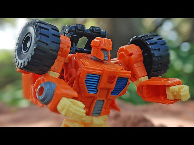 BUILD-OFF BATTLE! — transformers stop motion AGE OF SWAGWAVE 2018