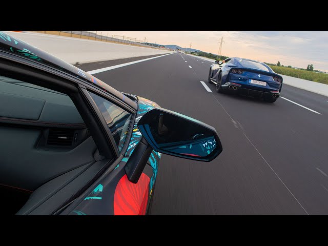 ULTIMATE SUPERCAR STREET RACE! (Lamborghini VS Ferrari)