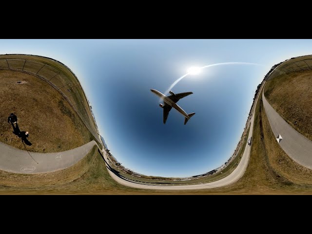 A 360 walk with Ma at YVR, Plane Spotting.