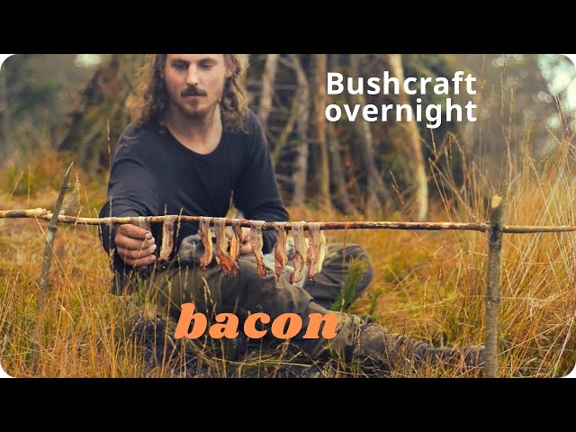 Overnight Bushcraft: Building a Shelter, Finding Fatwood, Cooking Bacon & Using a Russian Axe