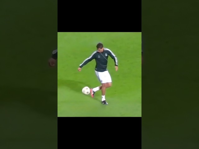 Ronaldo Freestyle Skills in Training