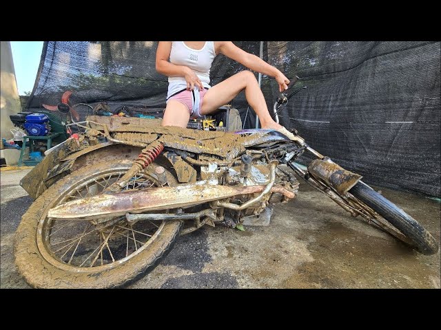 Genius girl ; Full restoration and repairs the abandoned 70 year old antique motorcycle 150cc