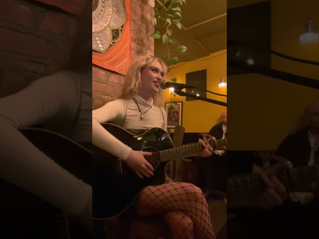 Dana Luna - Tell Me That You're Mine (Live Acoustic). Recorded in Manchester. Independent Musician