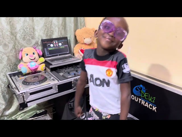 Youngest dj love Ohangla