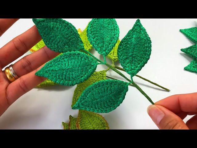 Crochet Golden Celebration Flower - Leaves