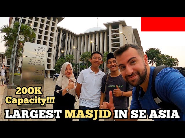 EXPLORING The LARGEST MOSQUE In South East Asia Masjid Istiqlal Jakarta Indonesia 2022