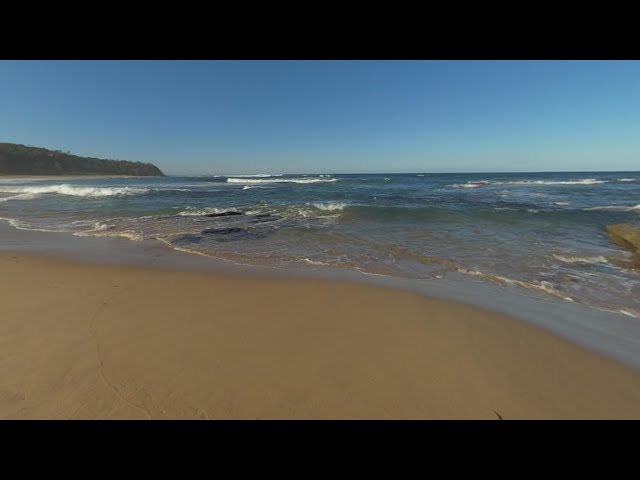 Bateau Bay Beach: sit awhile & bathe in winter afternoon sunlight whilst the waves lap at your feet