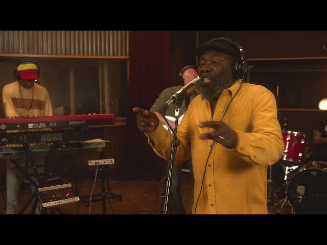 🎙️ Clinton Fearon - Have Some Fun [Live at MidiLive Studio]