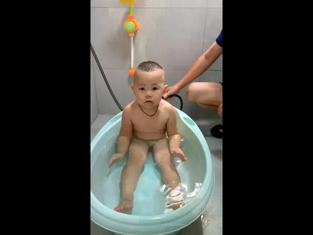 It’S So Fun To Wash My Son’S Hair! #funny #baby#cute  #funnybaby