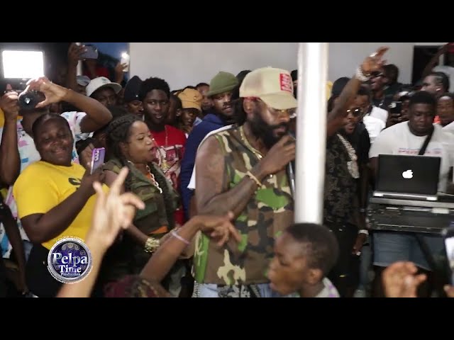 Tarrus Riley gave some much needed support to POPCAAN for this wonderful event