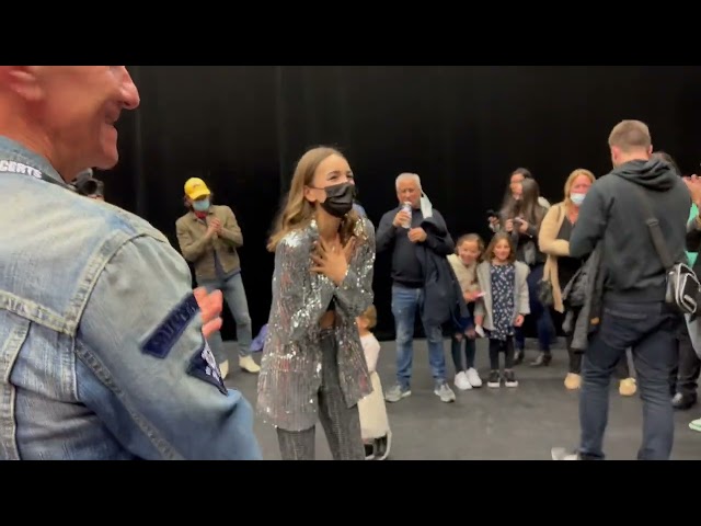 Exclu : Ovation pour Angélina lors du Cocktail Privé après le concert Apparences de La Ciotat !