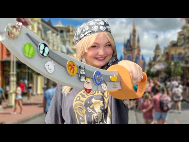 Magic Kingdom New Releases & Pin Trading!