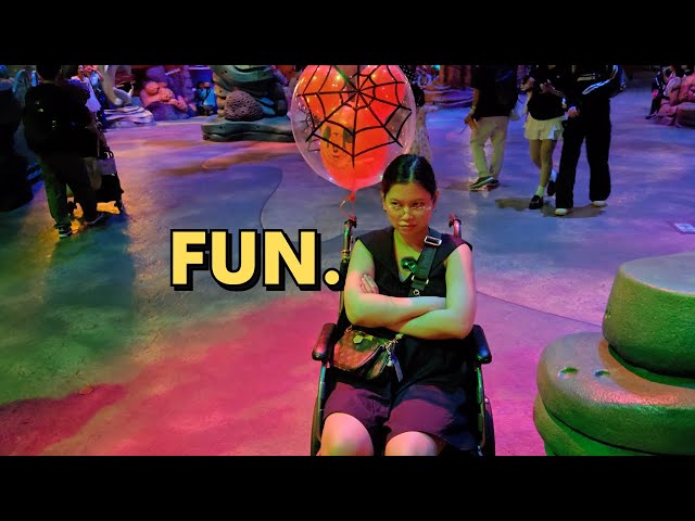 Surviving Tokyo DisneySea While Pregnant... and in a Wheelchair 🙃