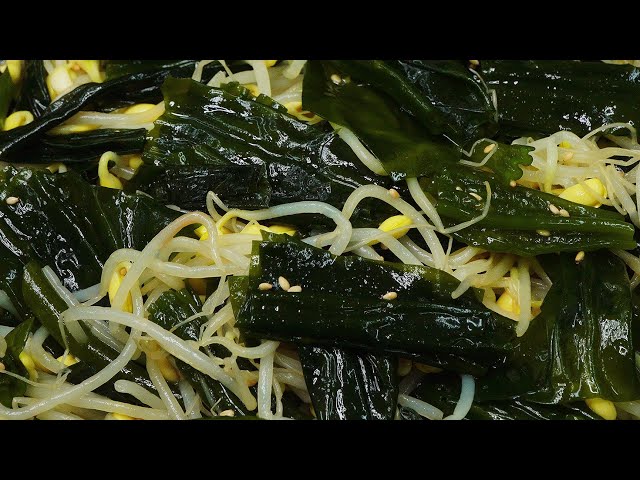 Bean sprout Gompi side dish.