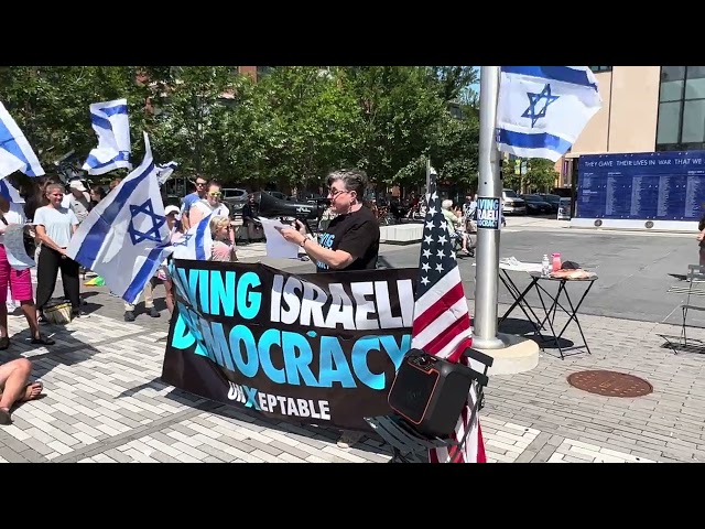 Rabbi Andrea London - Unxptable Chicago Rally