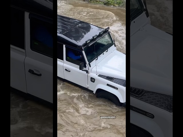 Oh Dear…😂🤦🏻‍♂️ #Oops #LandRoverDefender #TooFast #Flooding #RiverCrossing #UK #Funny #FYP #wow