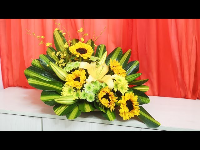 🌻🌻FLOWER ARRANGEMENT 🌻🌻#84||SUNFLOWER AND LILLY