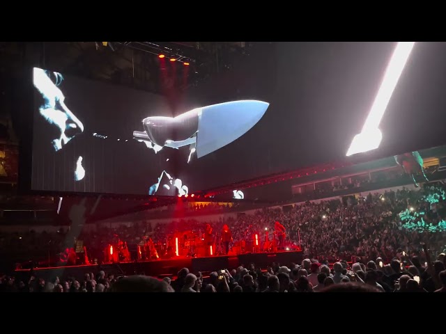 Roger waters Live- Sheep