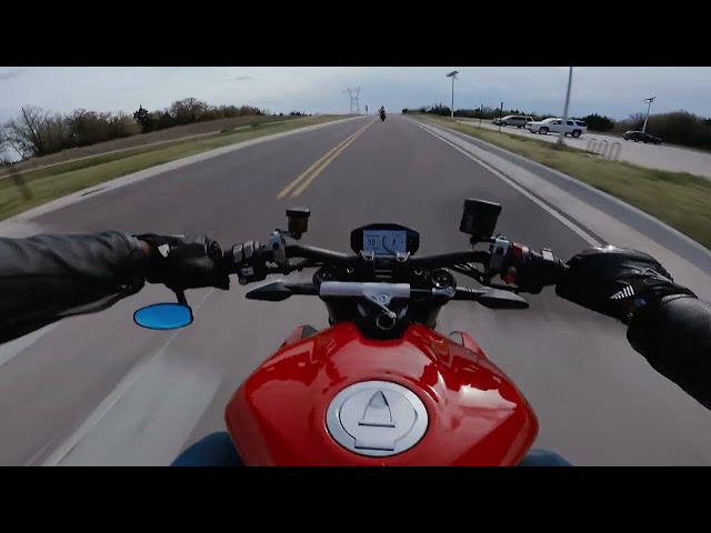 Mild Cruise On Ducati Streetfighter V2 With Honda CBR1000RR