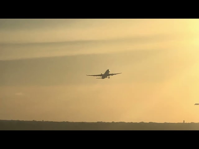 MSP Airport Golden Hour Plane Spotting Red Ramp