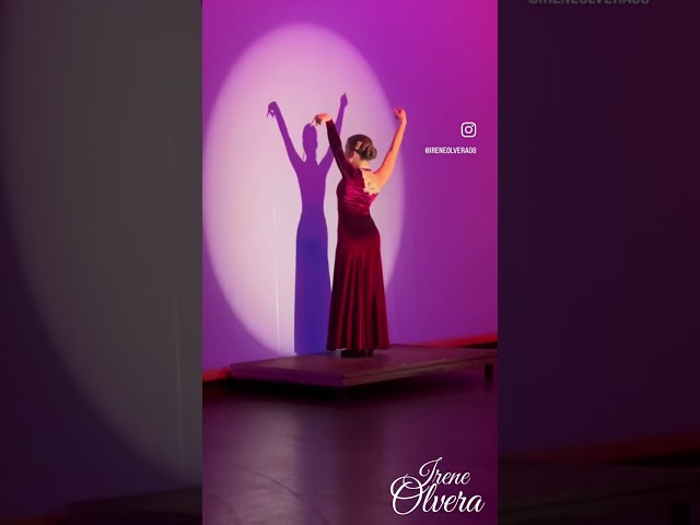 Irene Olvera en Vivo en el Cartuja Center de Sevilla - Gira Paco Montalvo