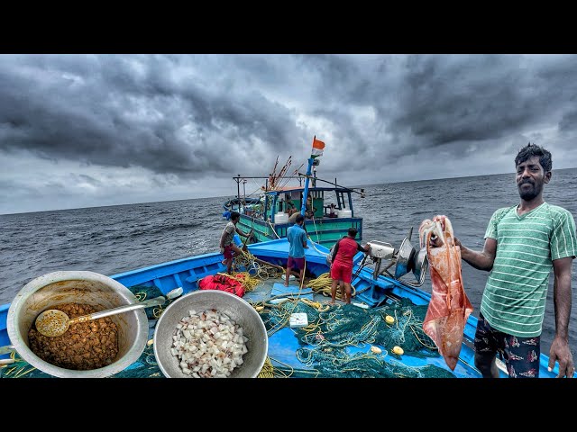 OMG!! For The Fourteenth Day We Stayed In The Deep Sea And Caught Lot Of  Fishes | Day-14 | EP15-S05