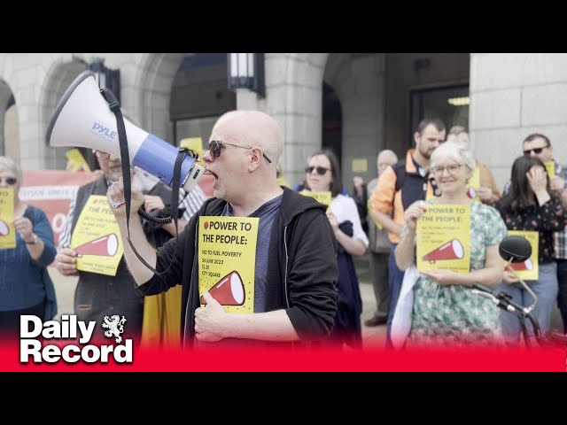 Anti fuel poverty rally in Dundee City Square