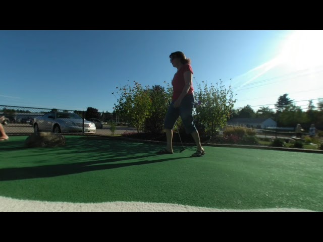 Hilltop Fun Center mini golf