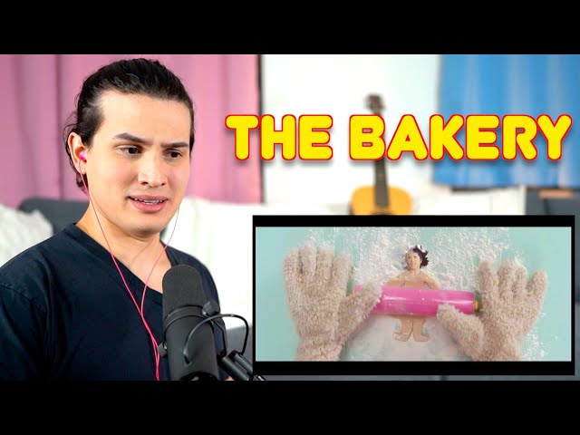 Vocal Coach Reacts to Melanie Martinez - The Bakery