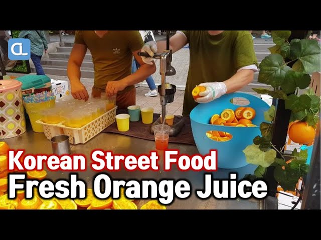 100% Fresh Orange juice / 즉석 오렌지 주스 / Korean street food / Myeongdong