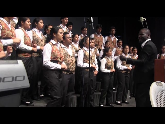 Indian Students sing "Aimasiko" by King Sunny Ade