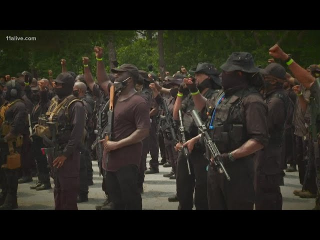 Group of armed demonstrators enter Stone Mountain Park